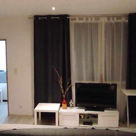 City Center Apartment 45M, 1 Bedroom And 1 Living Room With Kitchen Plus Bathroom, A Perfect Family Friendly Place Or For Home Office And A Longer Stay, A Proper Office Desk With Business Chair Provided, 100M From Market Square And Vistula River Grudziadz Exterior photo
