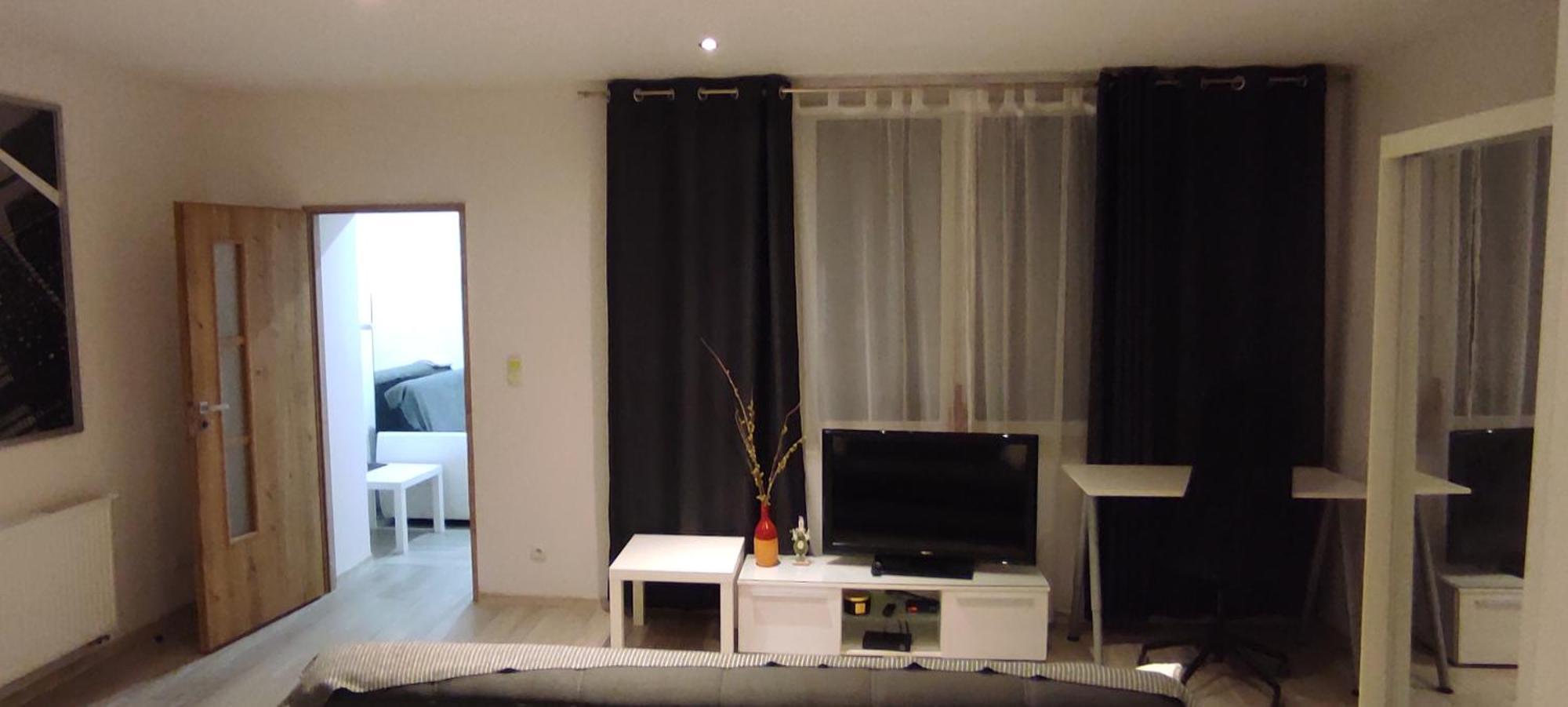 City Center Apartment 45M, 1 Bedroom And 1 Living Room With Kitchen Plus Bathroom, A Perfect Family Friendly Place Or For Home Office And A Longer Stay, A Proper Office Desk With Business Chair Provided, 100M From Market Square And Vistula River Grudziadz Exterior photo